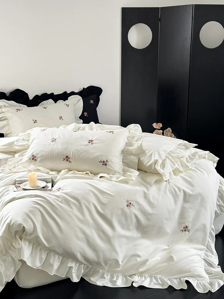 Duvet Set Cotton Satin Breathable Floral Embroidery Four-Piece