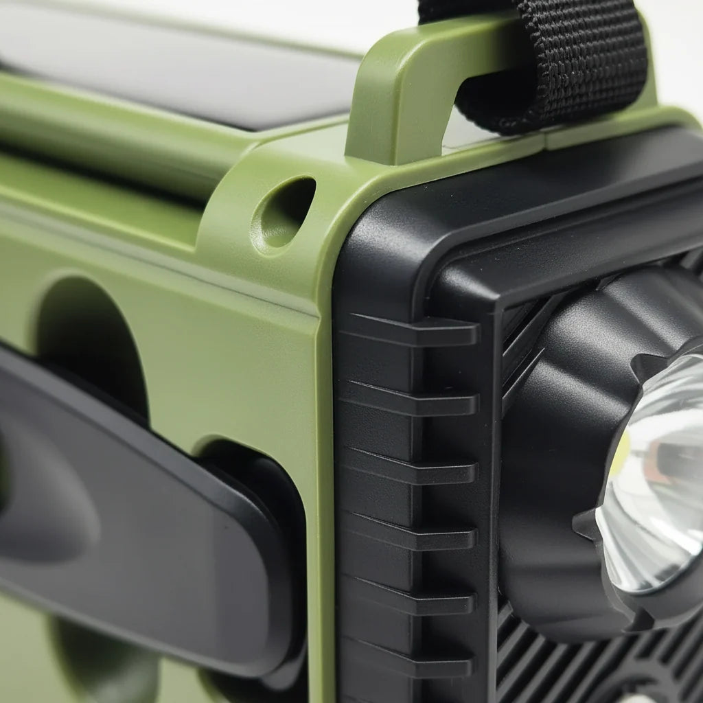 Emergency Radio Hand Crank & Solar Charging 10,000 mAh Battery