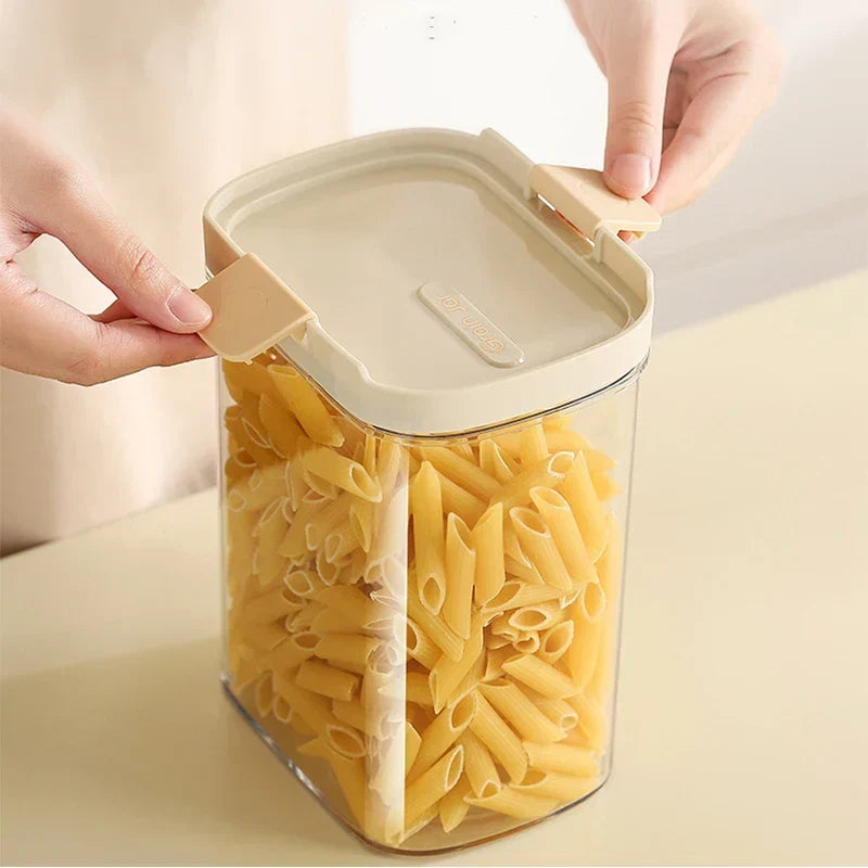Food Storage Container Transparent Stackable Airtight Snap-Lock Lid