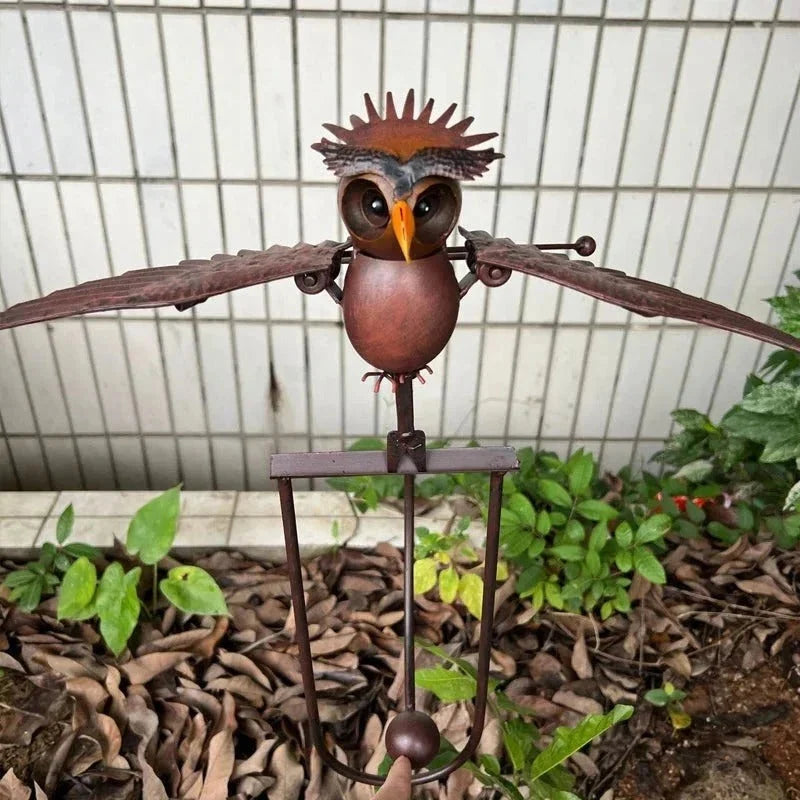 Garden Bird Sculpture Lifelike Flapping Wings & Powder-Coated Metal