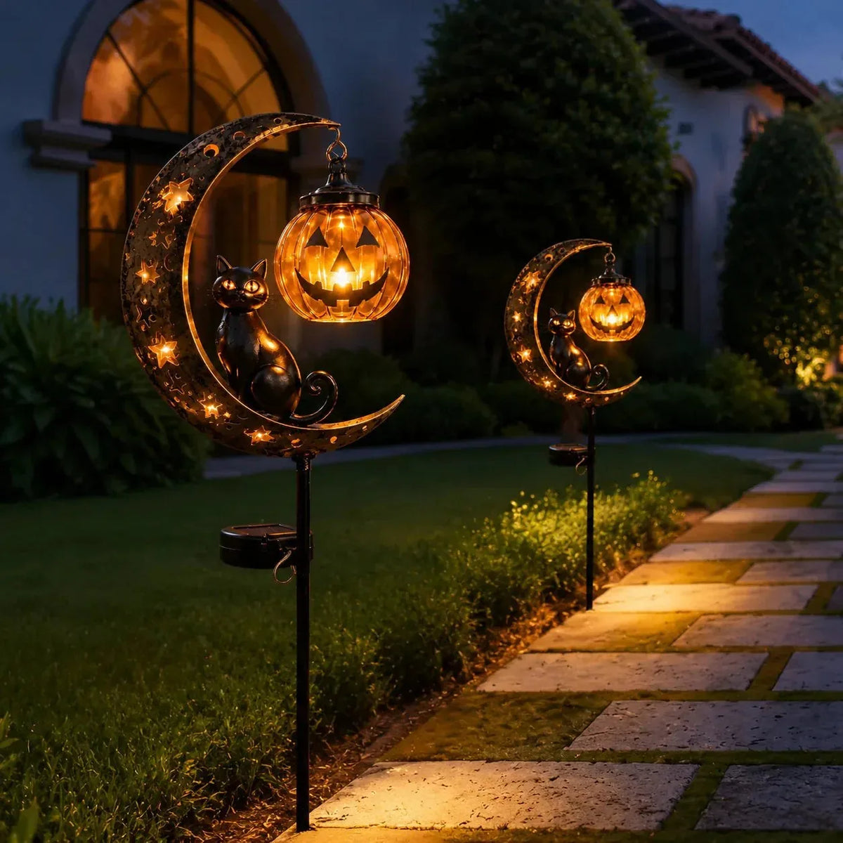 Garden Stake Light Solar-Powered Cat & Pumpkin Design