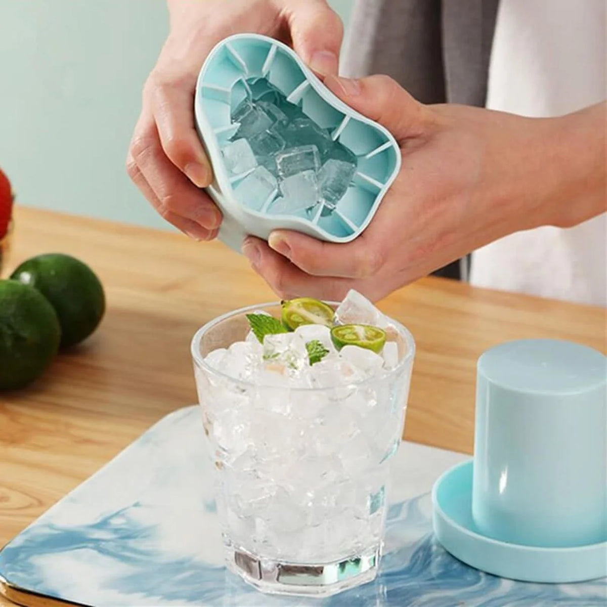 Ice Cube Tray Set Stackable Fitted Lids Flexible Base
