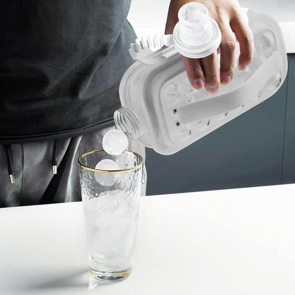 Ice Mold Pitcher Portable 17-Piece Ice Tray