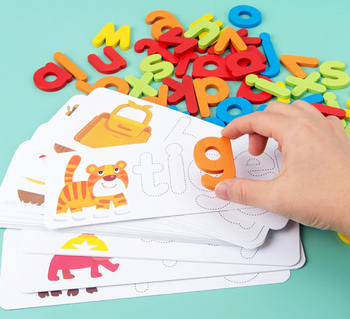 Letter Matching Game Montessori Screen-Free Picture Cards & Letters