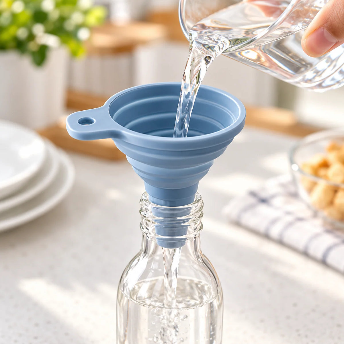 Liquid Dispenser Flexible Silicone Retractable Tapered Design