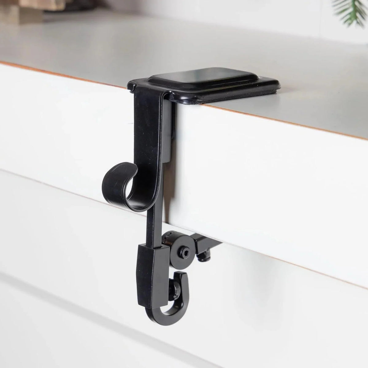 Mantel Stocking & Garland Holder Adjustable No-Drill 3-Piece Set