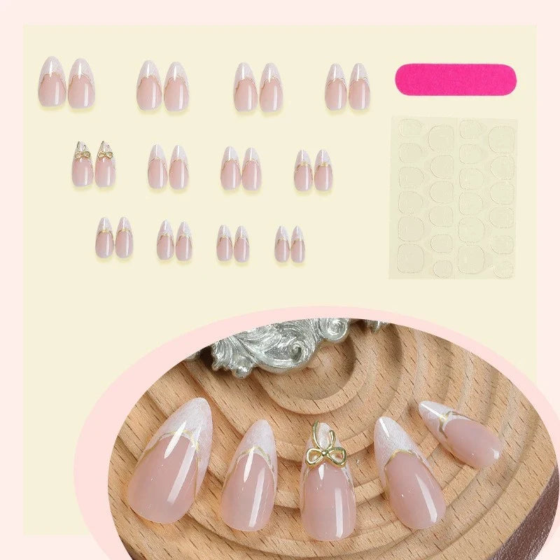 Nail Art Gold Accents & Easy Application