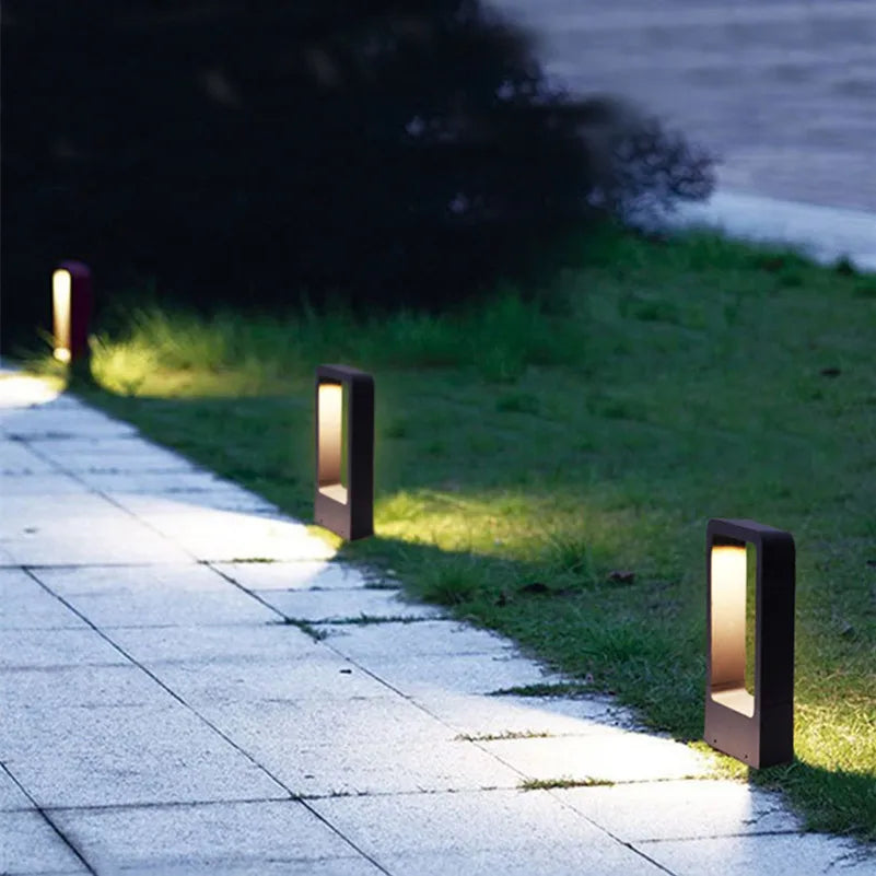 Outdoor Ground Light Low-Profile Solar Dusk-to-Dawn Sensor