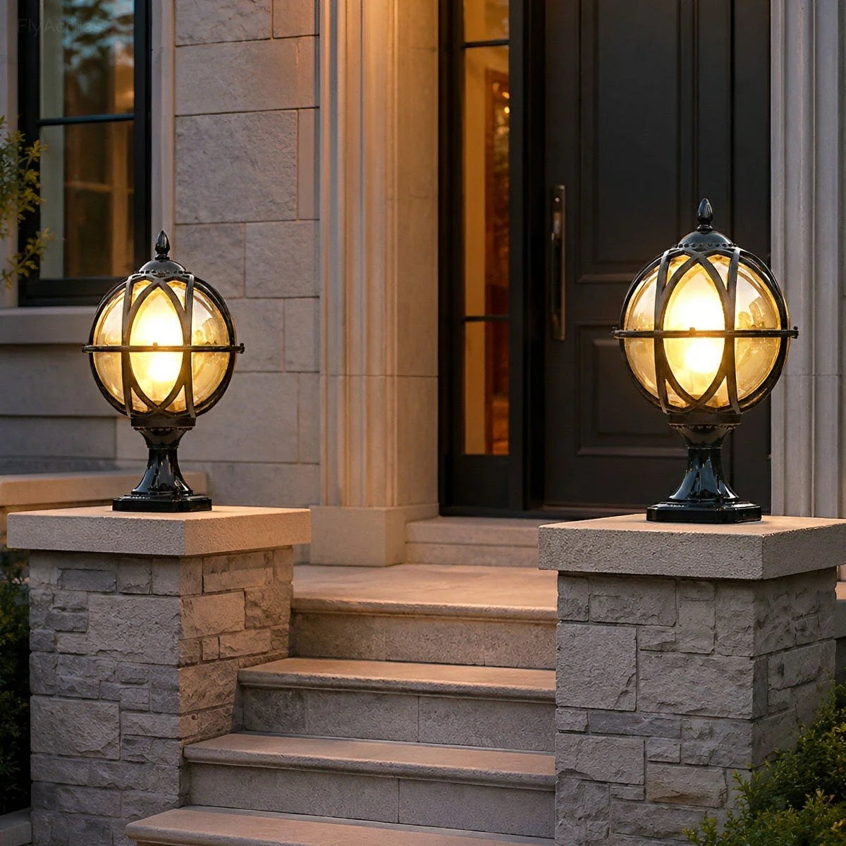 Outdoor Post Light Weather-Resistant Glass Globe Hardwired E27 Socket