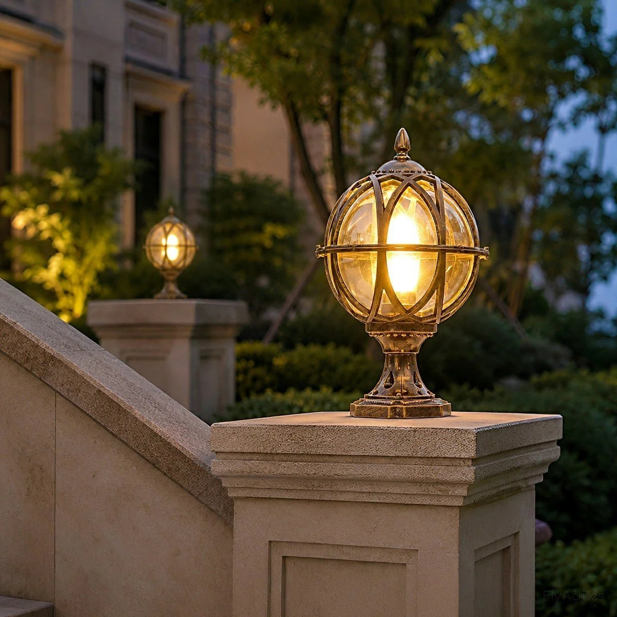 Outdoor Post Light Weather-Resistant Glass Globe Hardwired E27 Socket