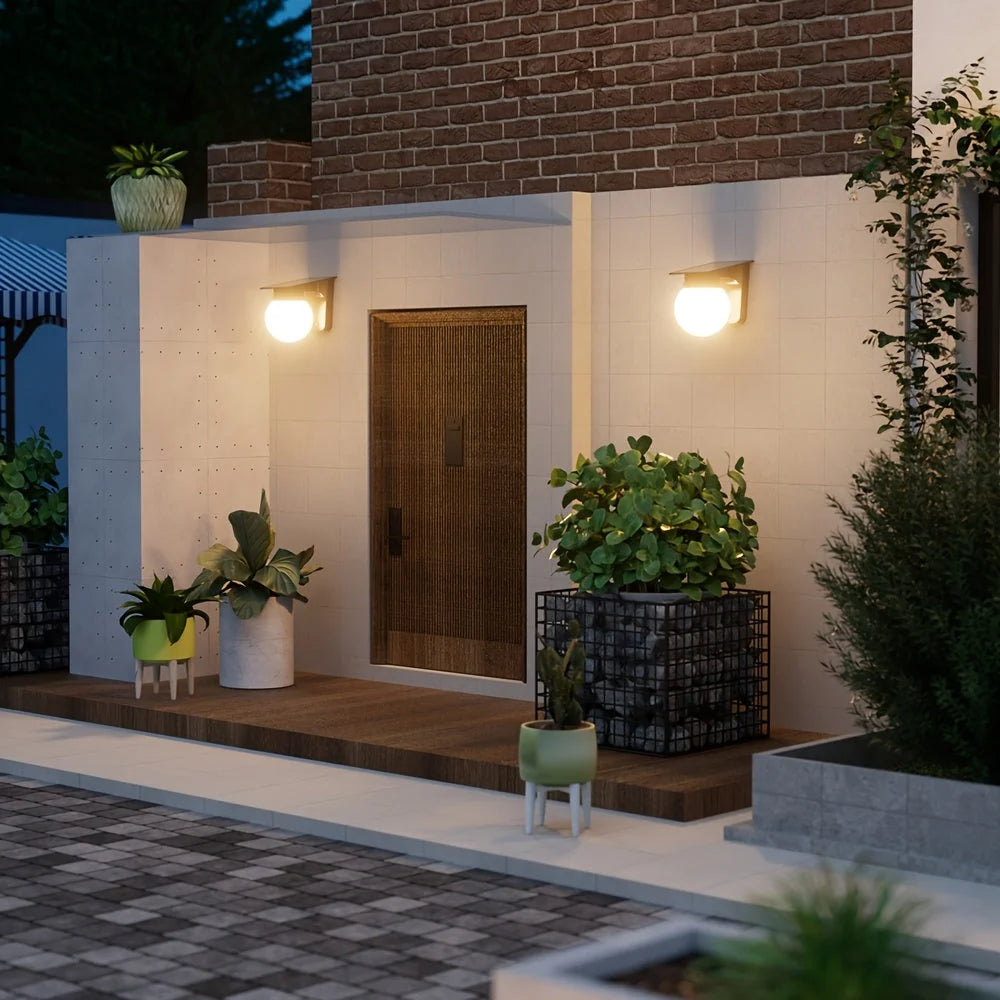 Outdoor Wall Light Solar-Powered & Dimmable