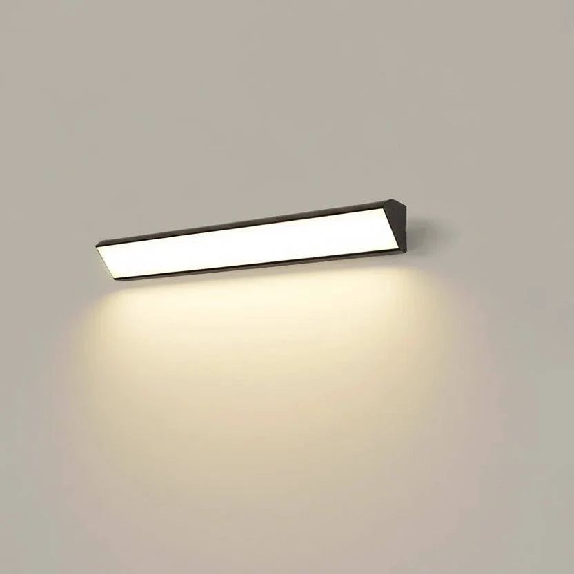 Outdoor Wall Light Weather-Resistant Aluminum LED