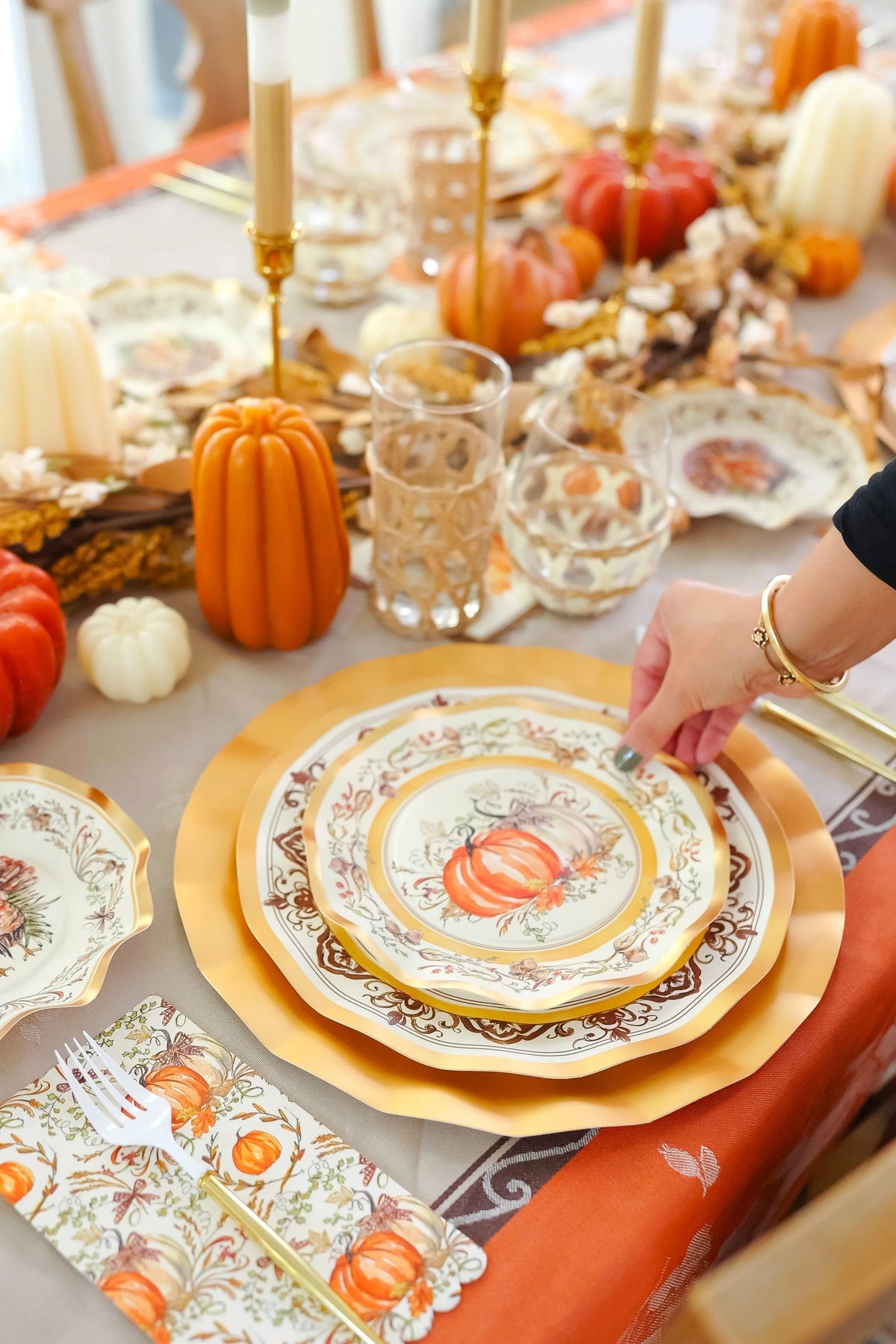 Paper Plates Heavy-Duty Harvest Design Gold Accents
