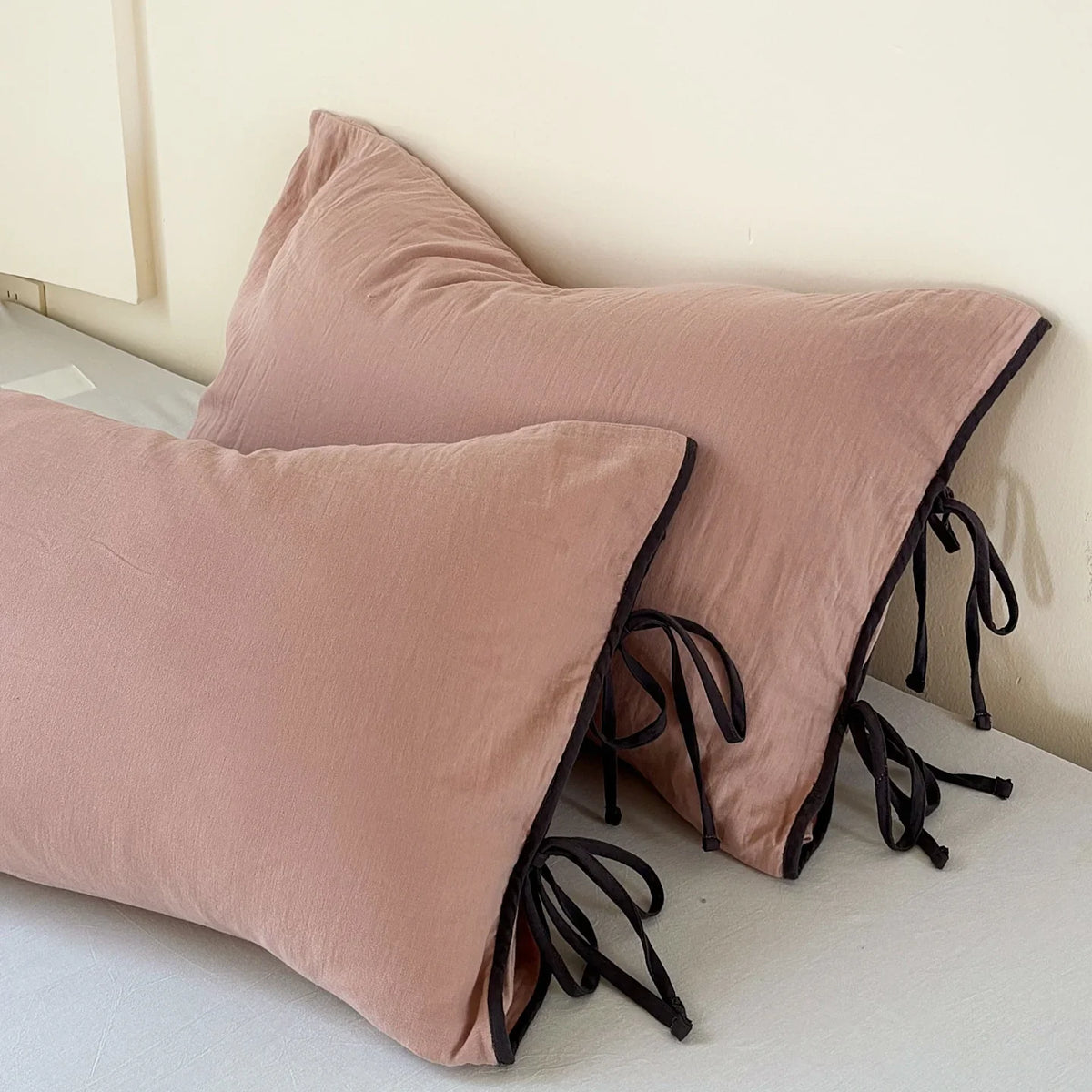Pillowcase Set Washed Linen Look & Decorative Ties