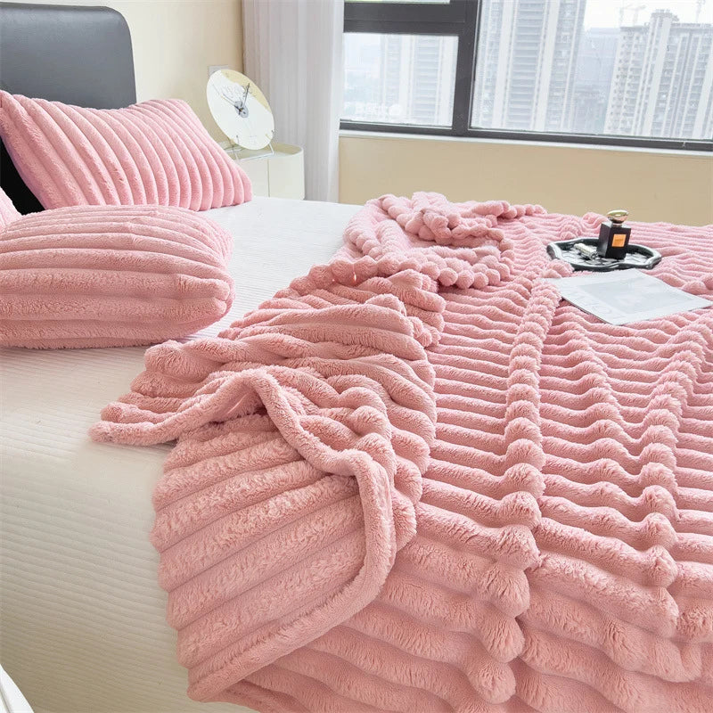 Plush Blanket Soft Warmth Machine Washable