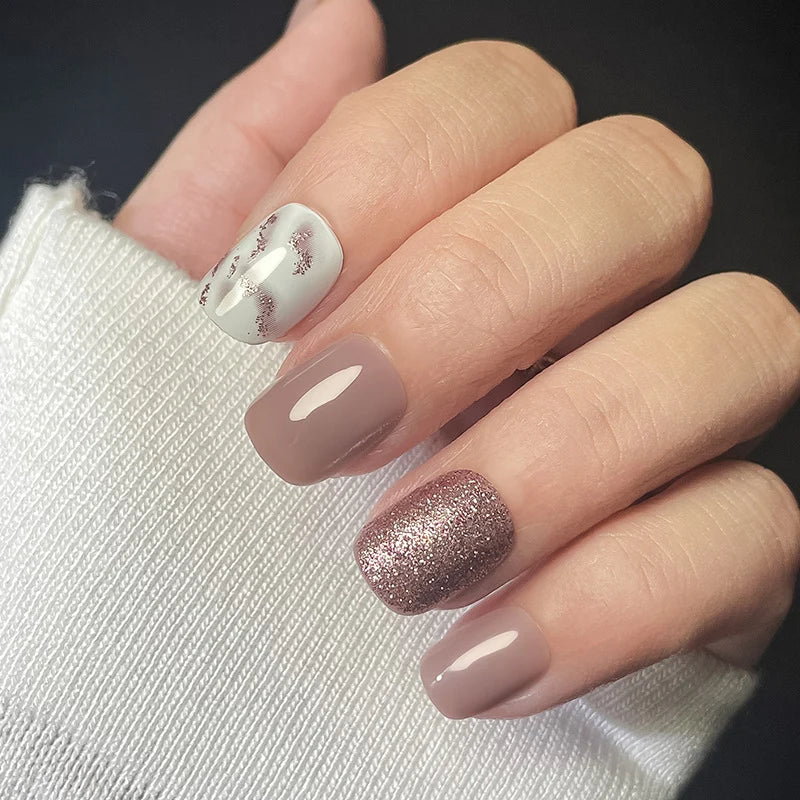 Press-On Nail Set Festive Reindeer & Candy Cane