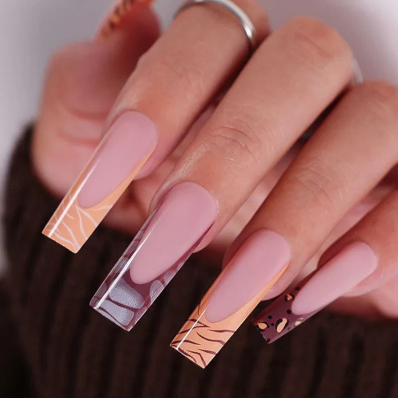 Press-On Nail Set Festive Reindeer & Candy Cane