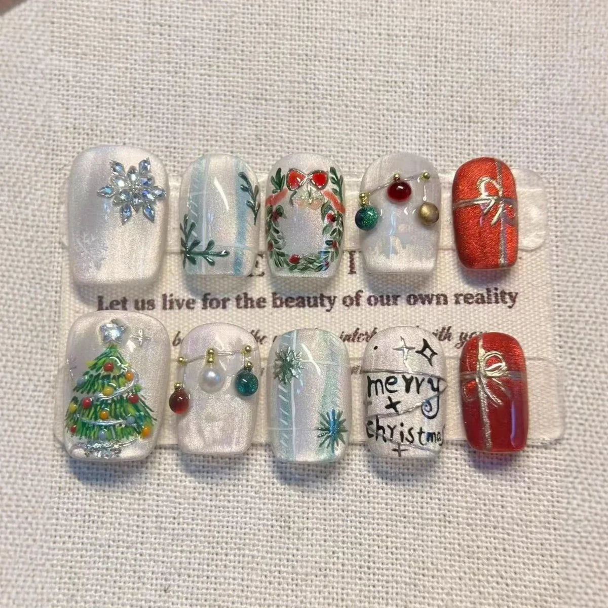 Press-On Nail Set Holiday Designs Gold Accent No Glue