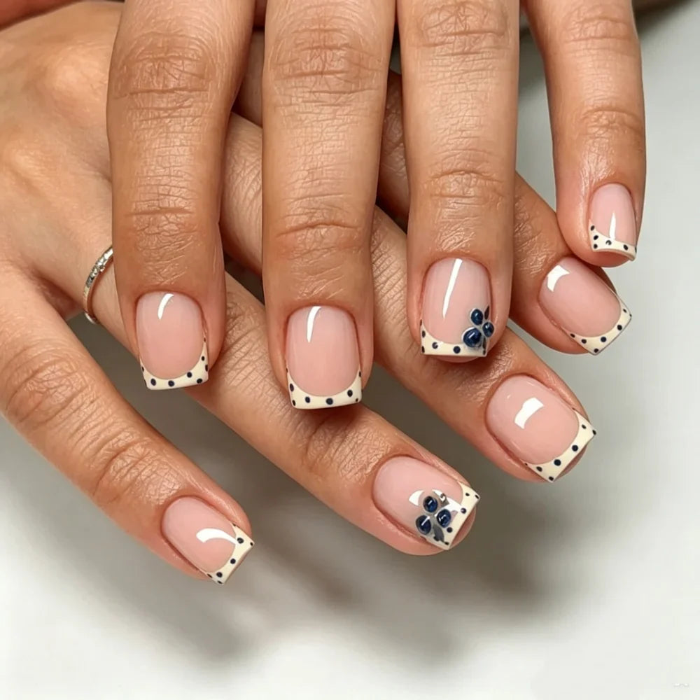 Press-On Nails Festive Designs Gel Polish & Buffing Strips