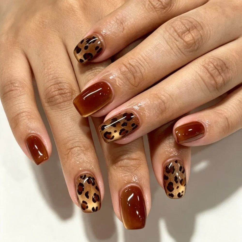 Press-On Nails Festive Designs Gel Polish & Buffing Strips