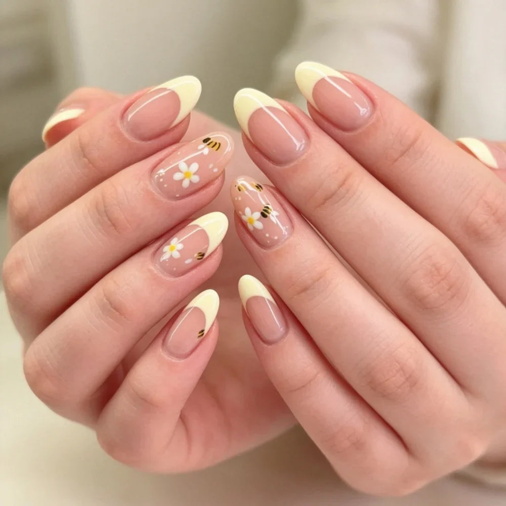 Press-On Nails Festive Designs Gel Polish & Buffing Strips