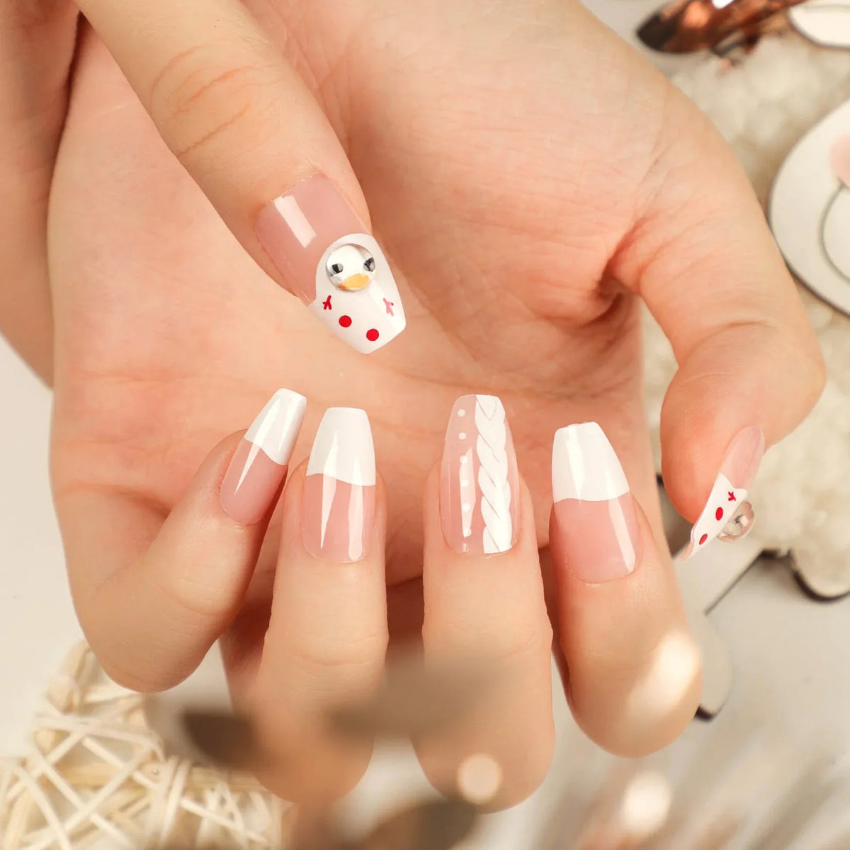 Press-On Nails Festive Winter Self-Adhesive