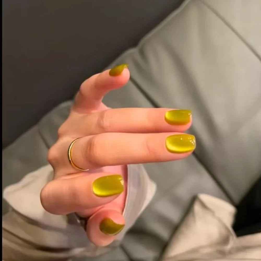 Press-On Nails Holiday Designs Peel-And-Press Reusable