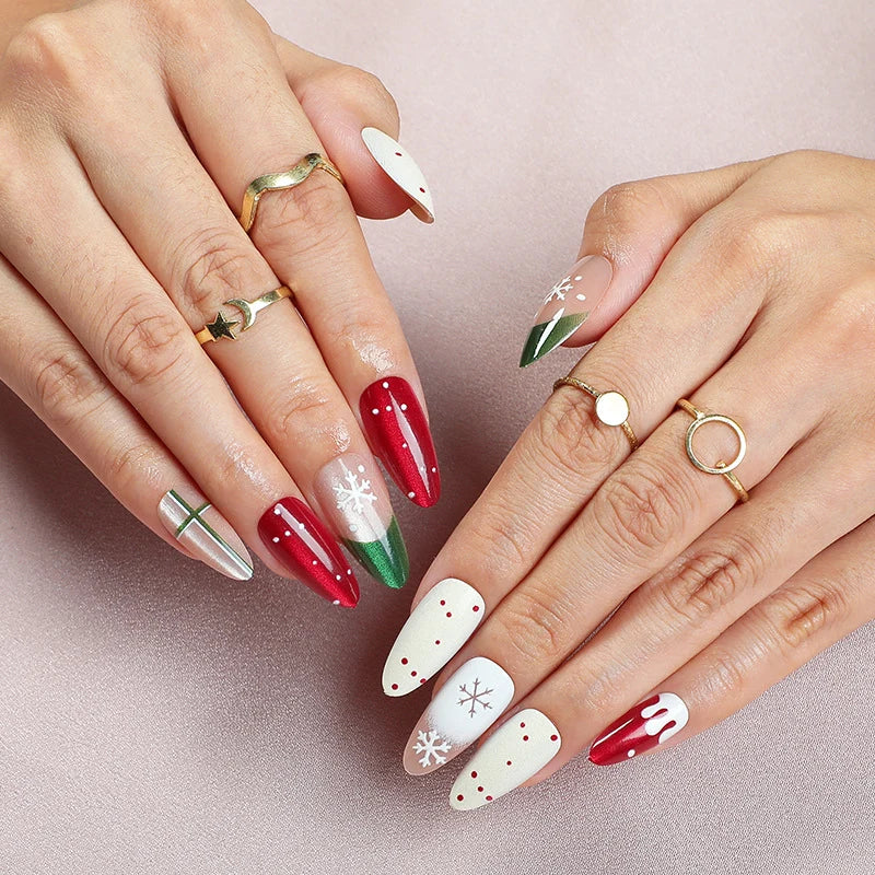 Press-On Nails Holiday Snowflake Comfort Fit