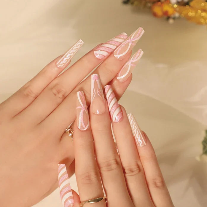 Press-On Nails Reusable Skin-Friendly Holiday Designs
