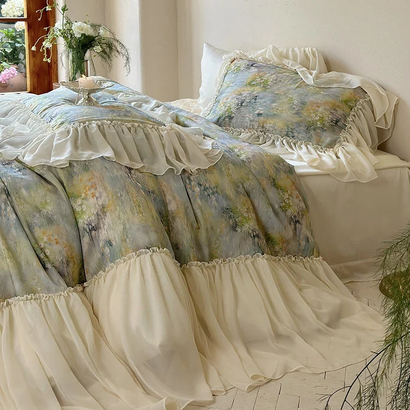Quilted Bed Set Watercolor Floral & Ruffled Trim