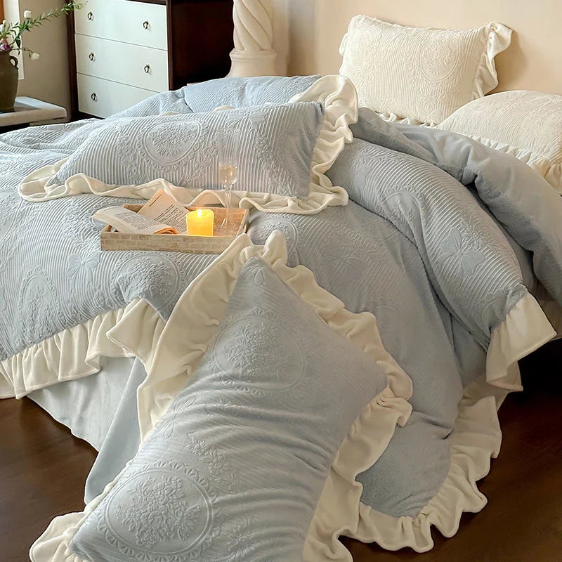 Quilted Bedding Set Breathable Jacquard Medallion & Ruffle Accents