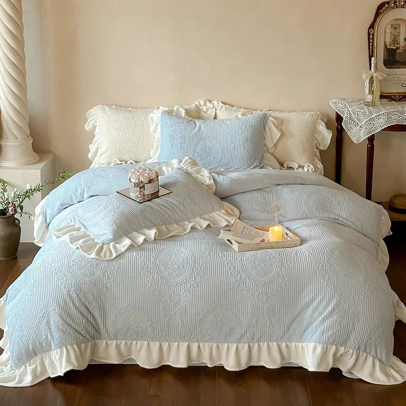 Quilted Bedding Set Breathable Jacquard Medallion & Ruffle Accents