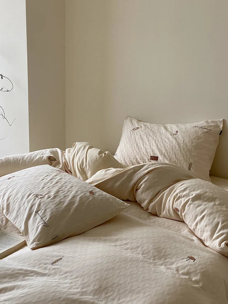 Quilted Bedding Set Organic Cotton Hand-Embroidered 4 Piece