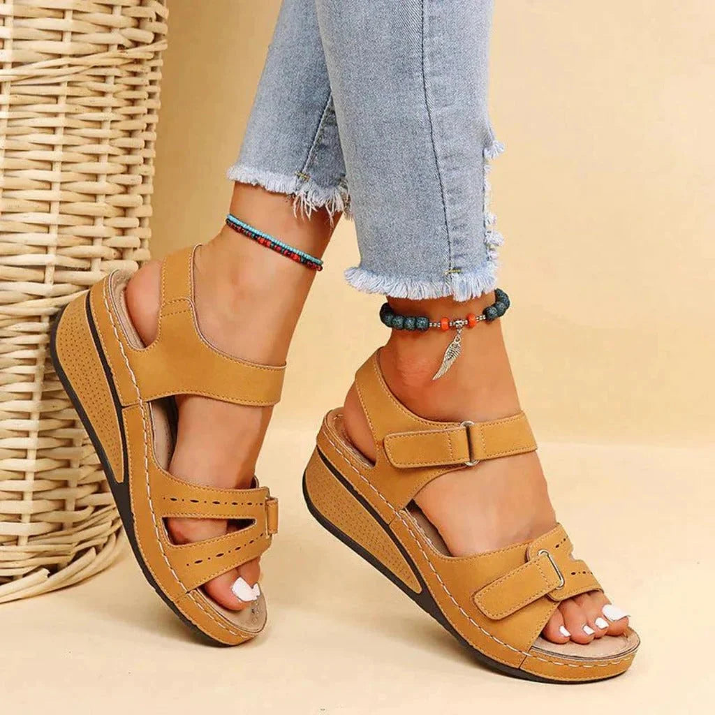 Sandals Contoured Arch Support & Flexible Sole