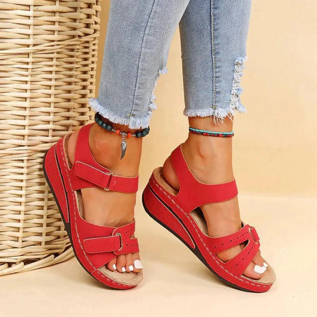 Sandals Contoured Arch Support & Flexible Sole