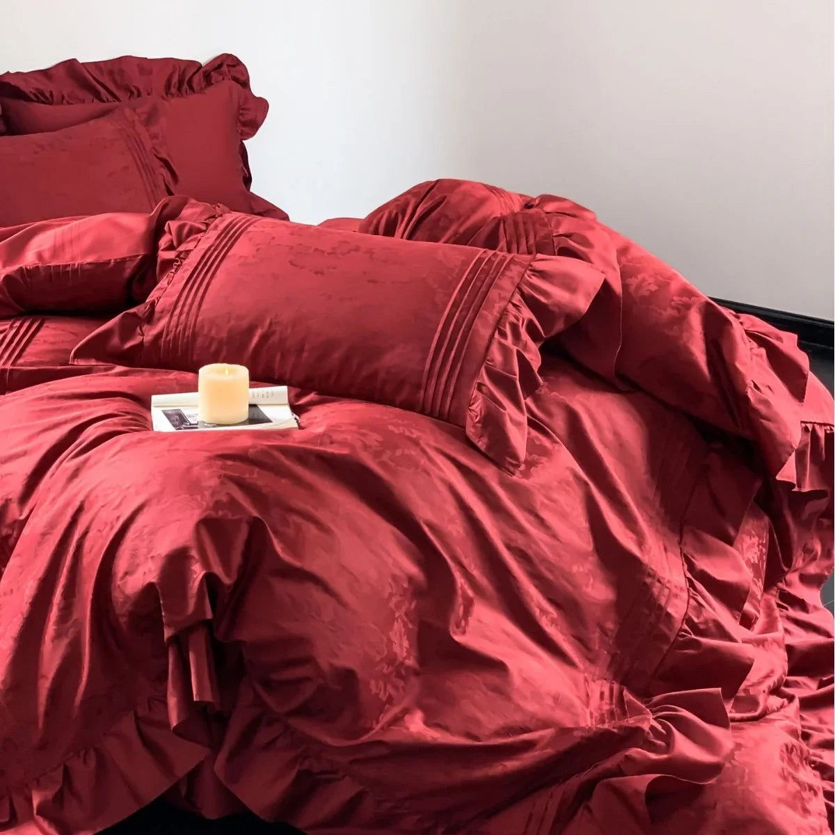 Satin Bedding Set Jacquard Texture Ruffle Trim Breathable