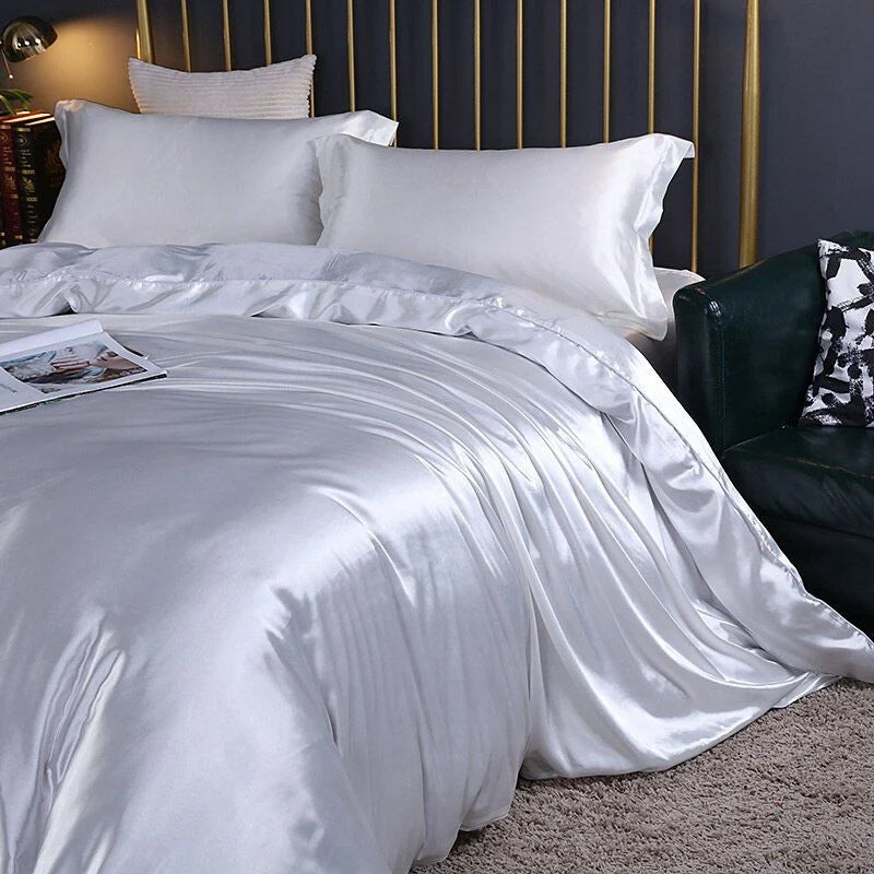 Silk Bedding Set Temperature-Regulating Moisture-Wicking 4 Piece