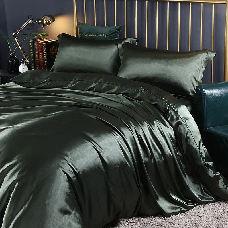 Silk Bedding Set Temperature-Regulating Moisture-Wicking 4 Piece