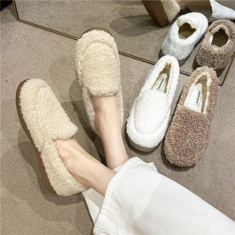 Slip-On Shoes Lamb Wool Lining Winter Warmth
