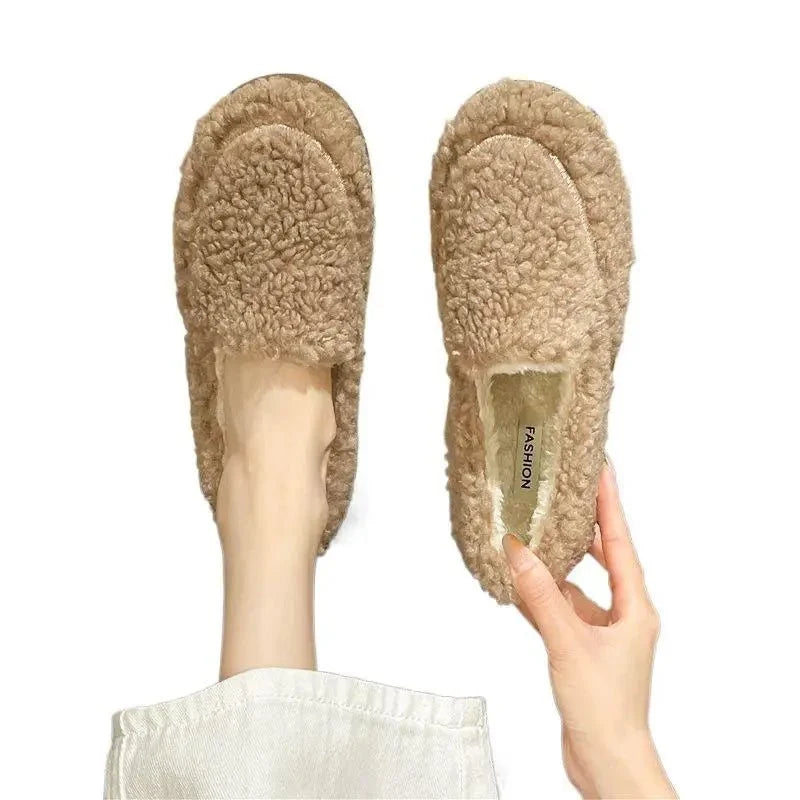 Slip-On Shoes Lamb Wool Lining Winter Warmth