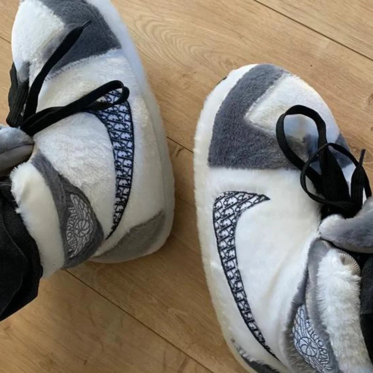 Slippers Plush Fleece Lined Cushioned Non-Slip Sole