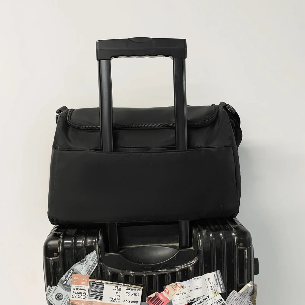 Sports Duffel Bag Water-Resistant Multiple Compartments Adjustable Strap