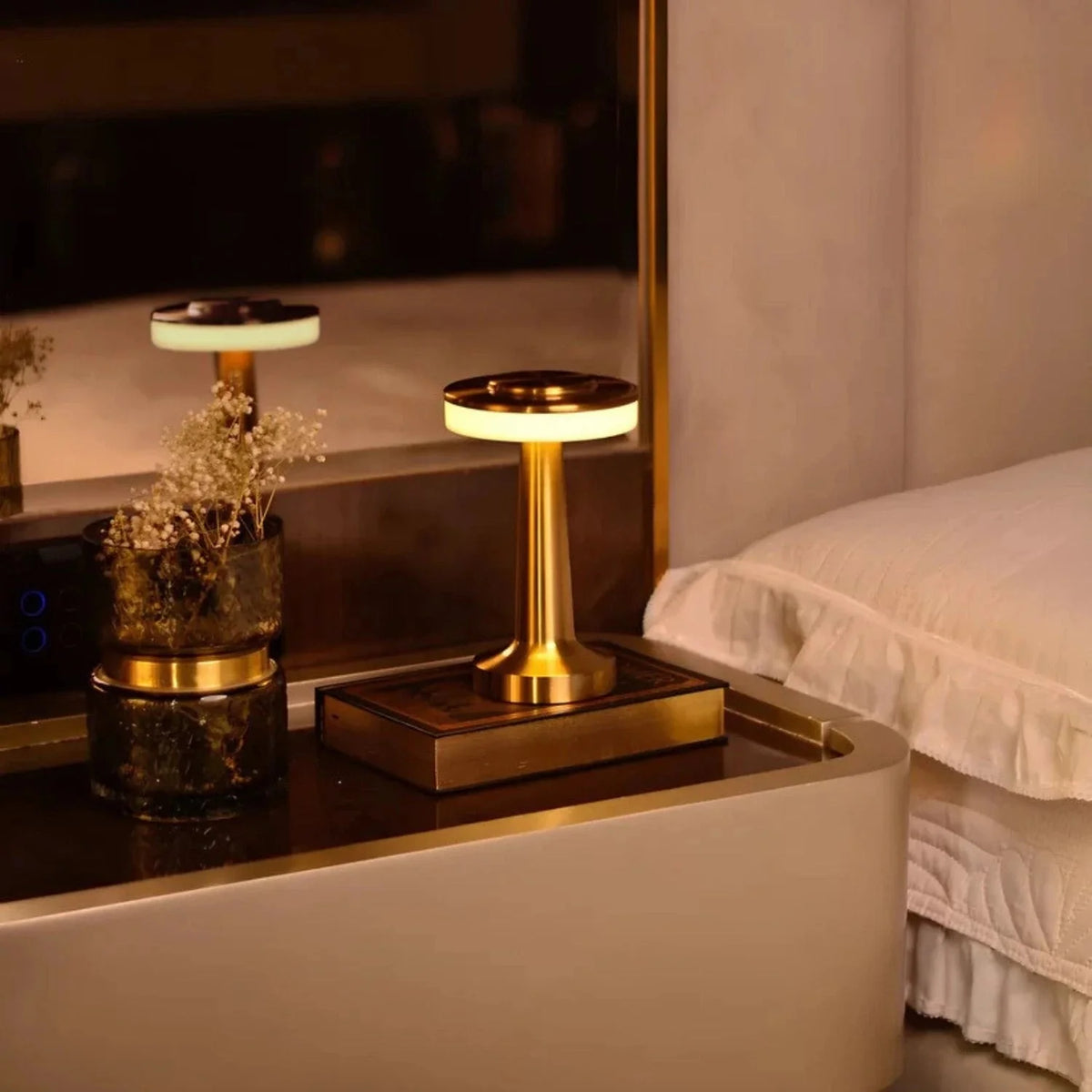 Table Lamp Cordless Metal USB Rechargeable & Dimmable