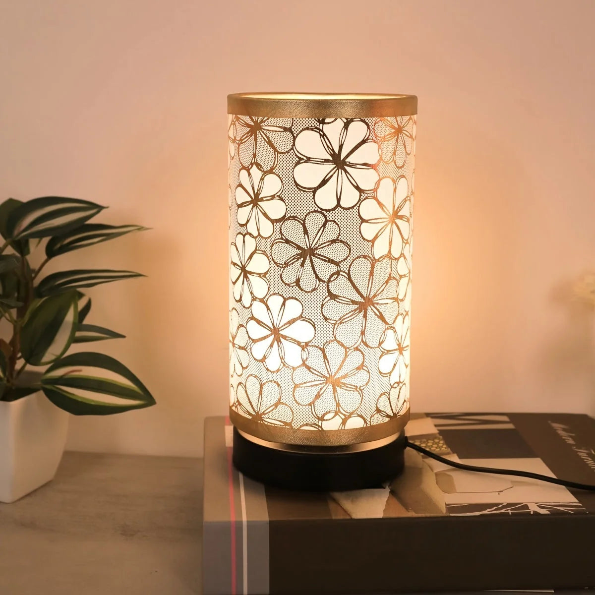 Table Lamp Floral USB-Powered Integrated LED