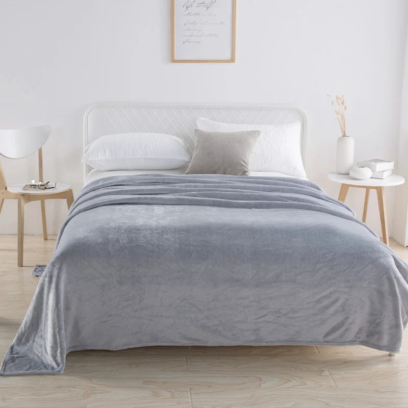 Throw Blanket Plush Velvet Lightweight Machine Washable