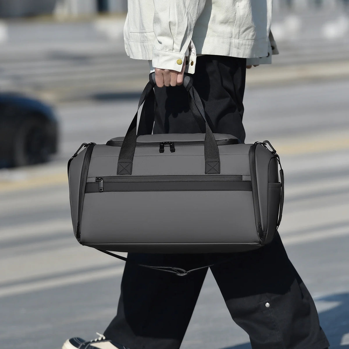 Travel Duffle Bag Waterproof Multiple Compartments & Padded Strap