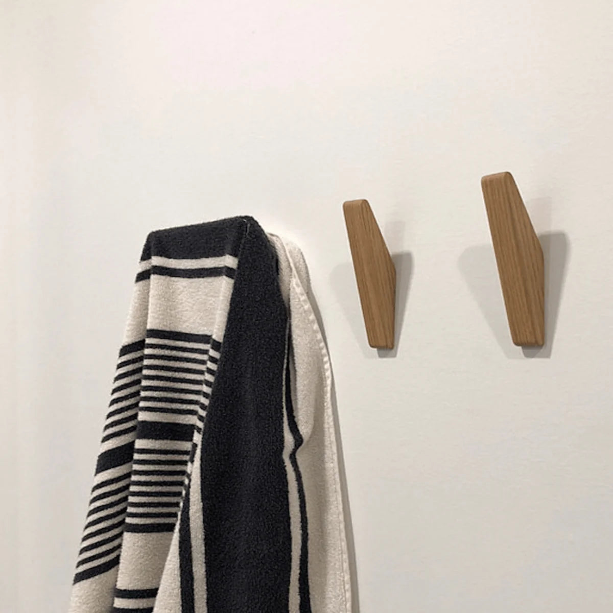 Wall Hooks Solid Wood Two-Tone Space-Saving