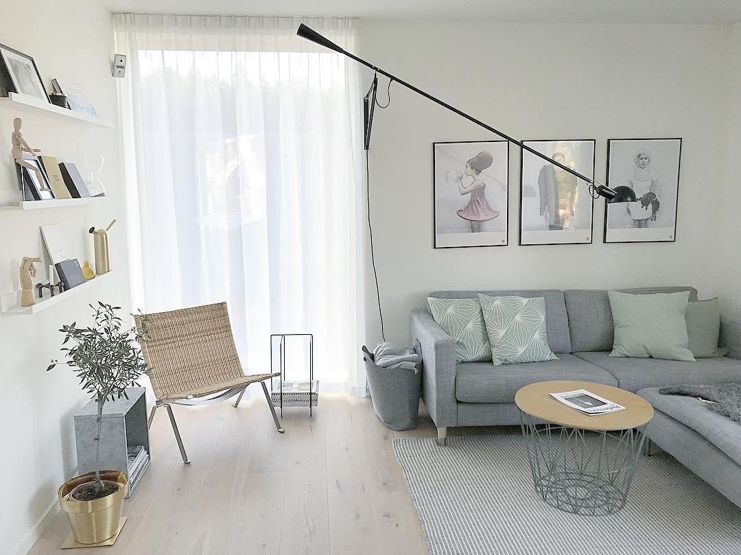 Wall Lamp Adjustable Swing Arm Cast Iron Counterweight