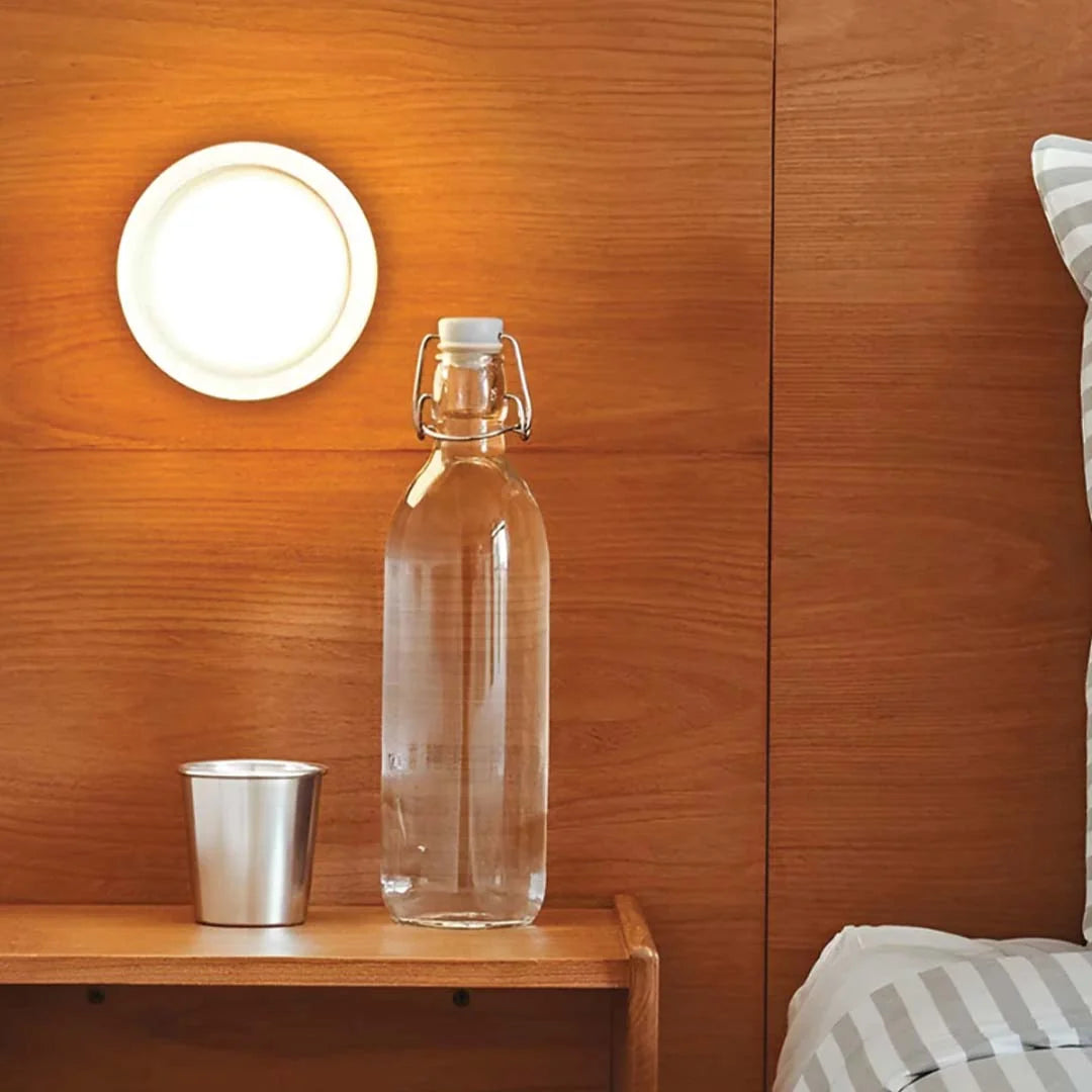 Wall Sconce Slim Integrated LED Frosted Diffuser