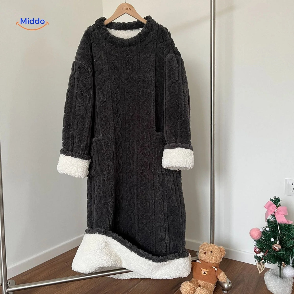 Wearable Blanket Soft Fleece Long Sleeves & Front Pockets